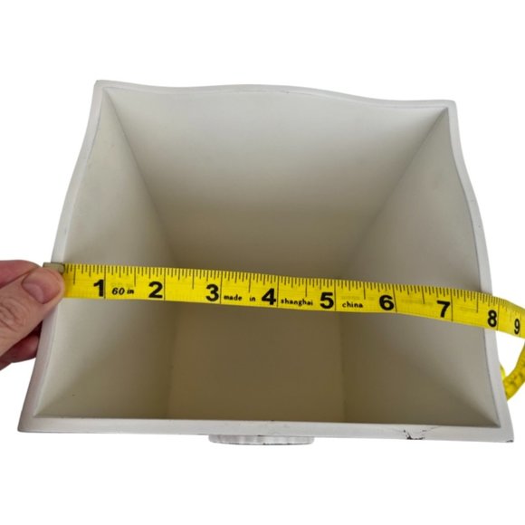 🌸4/$50🌸  Avanti "Juliet" Waste Basket - Picture 10 of 13